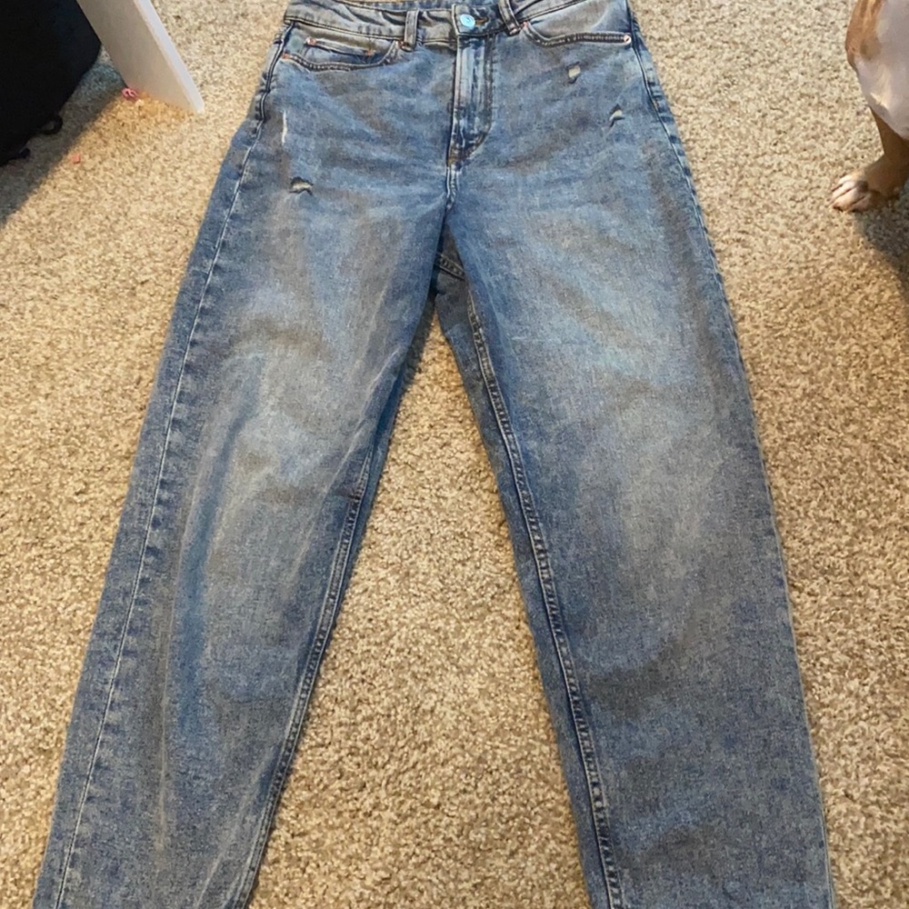 Acid washed mom jeans